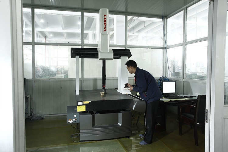 (bio)y(c)?j)x Three-coordinates Measuring Instrument