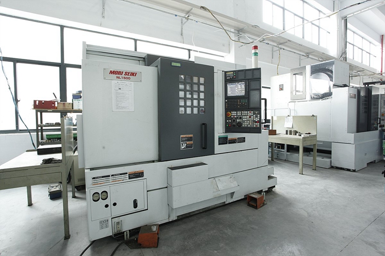 ձɭC(j)܇㊏(f) MORISEIKI lathing & milling center  NL1500